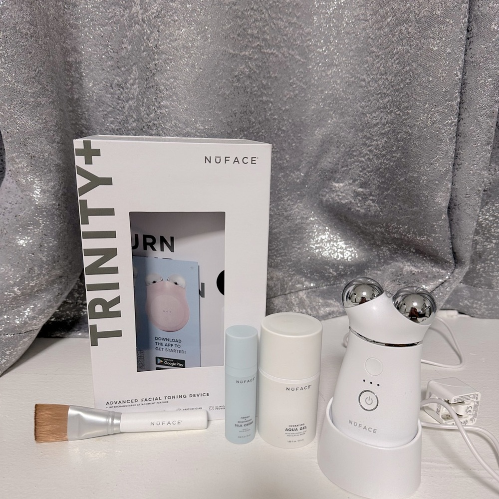 NuFace TRINITY+ Starter Kit - Smart Advanced Facial Toning Kit